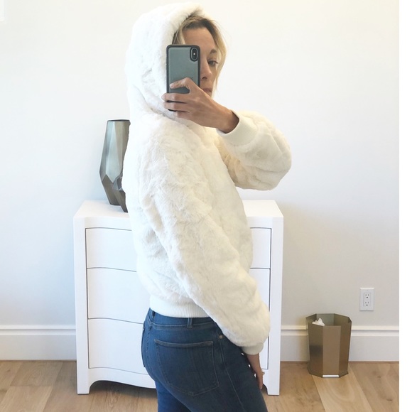 White Full Zip Up Faux Fur Hoodie - Picture 3 of 7